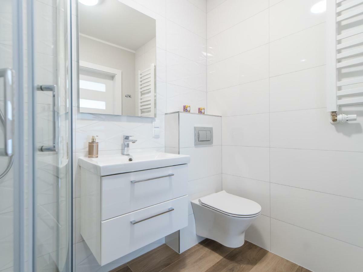 Apartament Rybacka 12A/20, Kolobrzeg - 3 Pokoje Esterno foto