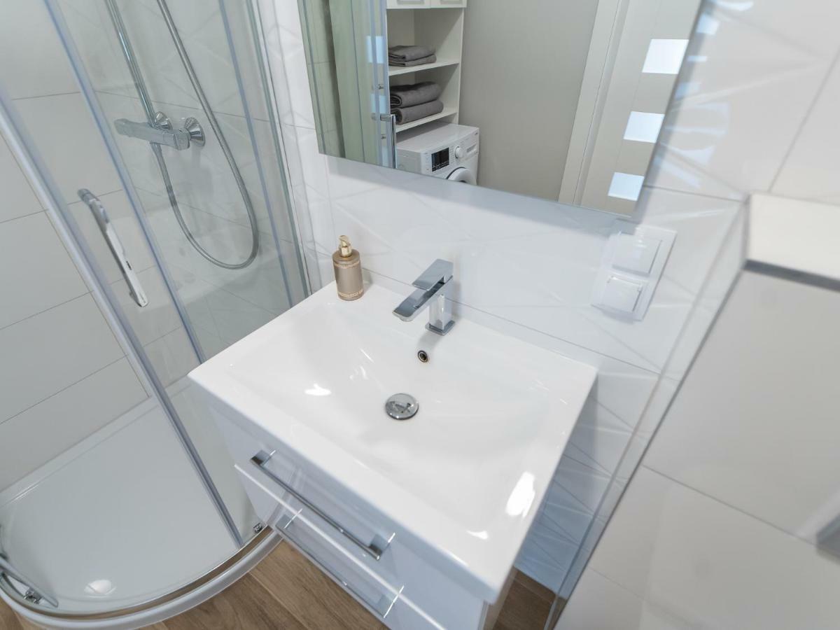 Apartament Rybacka 12A/20, Kolobrzeg - 3 Pokoje Esterno foto